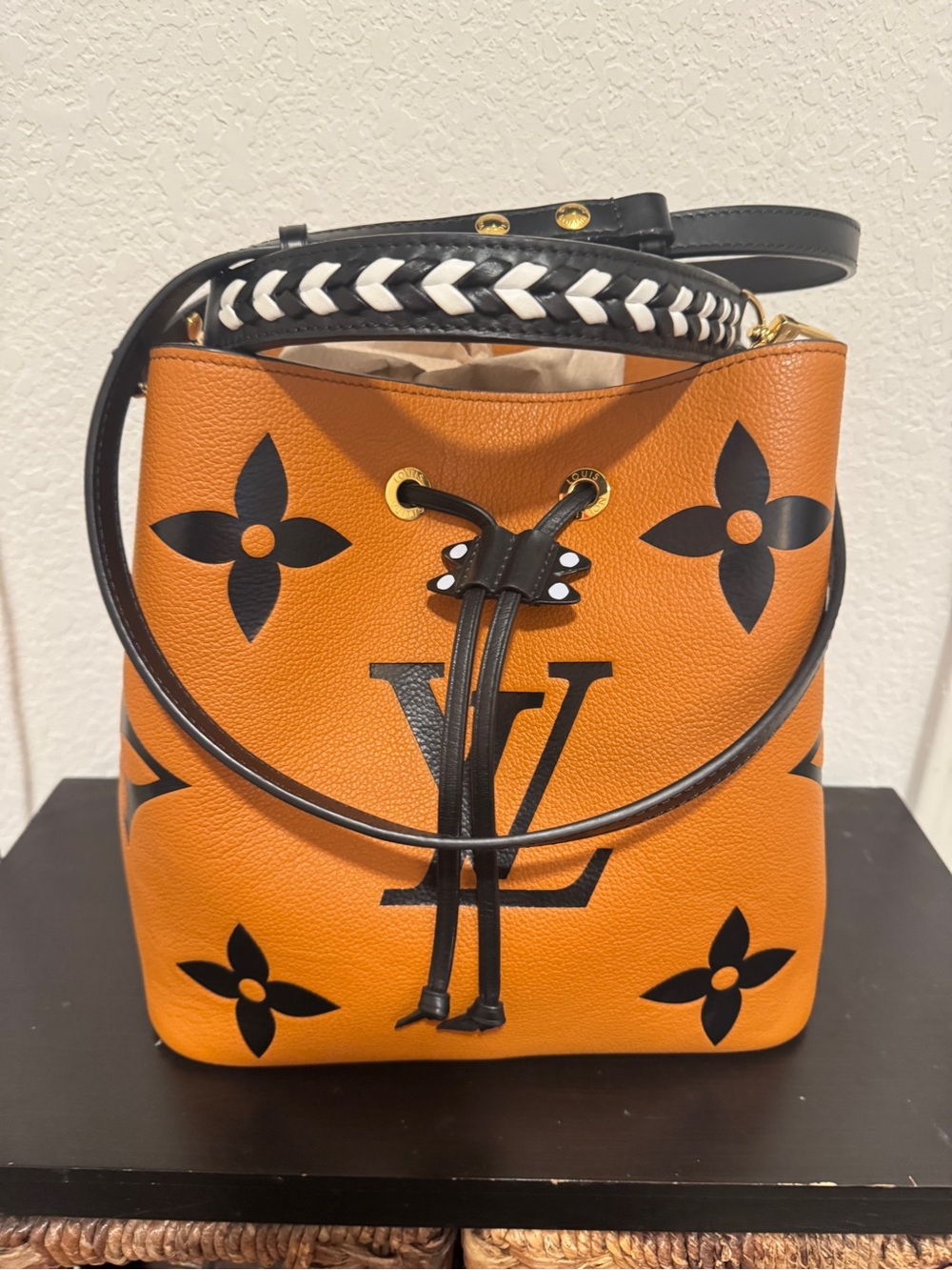 Louis Vuitton Monogram Neo Noe Bucket Bag with Black Accents